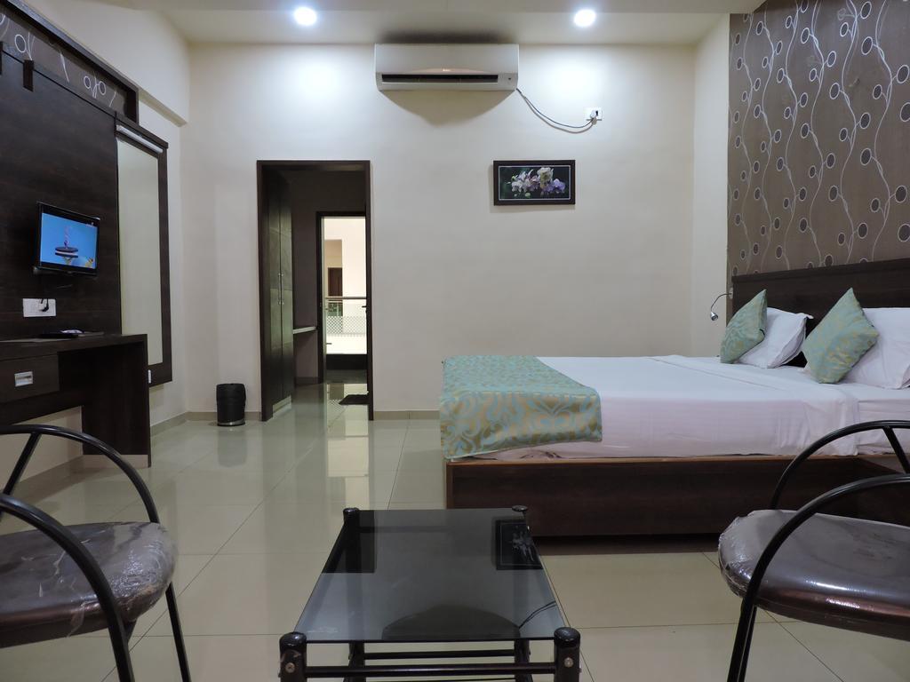 Hotel Sangam Regency Ratnāgiri Pokój zdjęcie